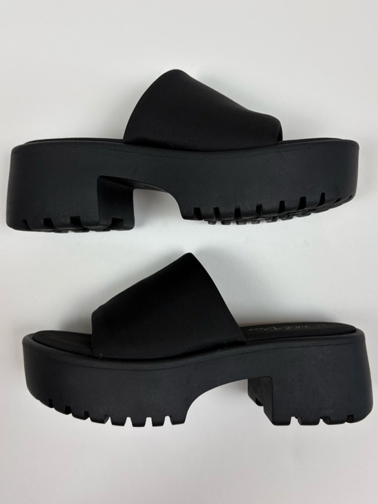 Wild Pair Shoes - Wild Pair Matte Black Platform Slide Mules Size 8 EUC Y2K Style Grunge Chunky